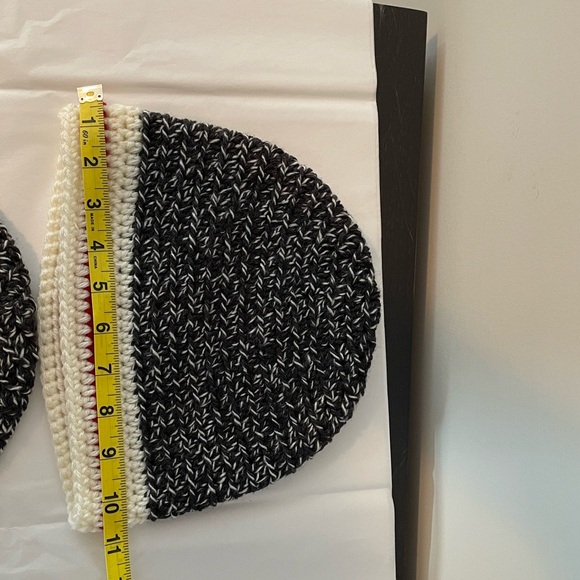 Handmade Beanie Hat - Picture 2 of 2